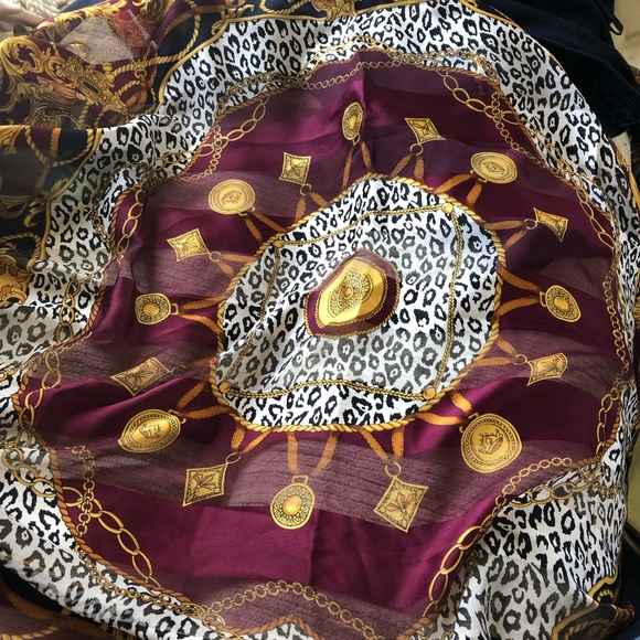 Hathor Lee vintage scarf - Picture 1 of 3